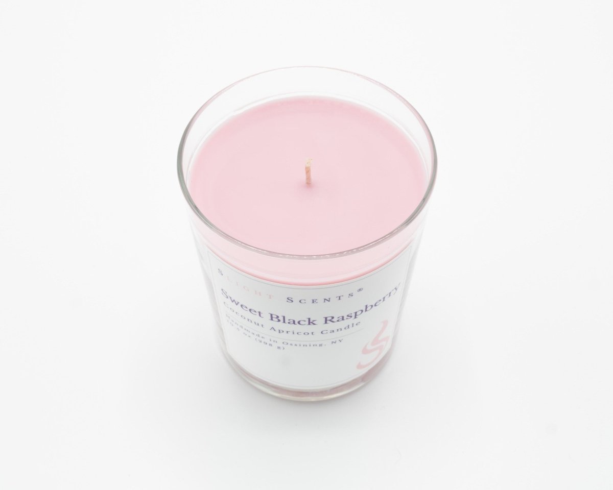 Sweet Black Raspberry candle from Slight Scents New York without the lid.